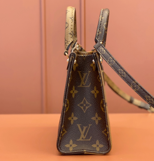 LsVttn ONTHEGO BB bag