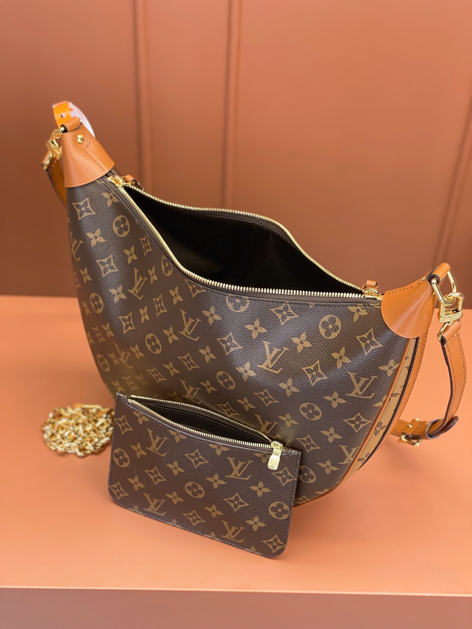 LsVttn Crossbody bag 38cm