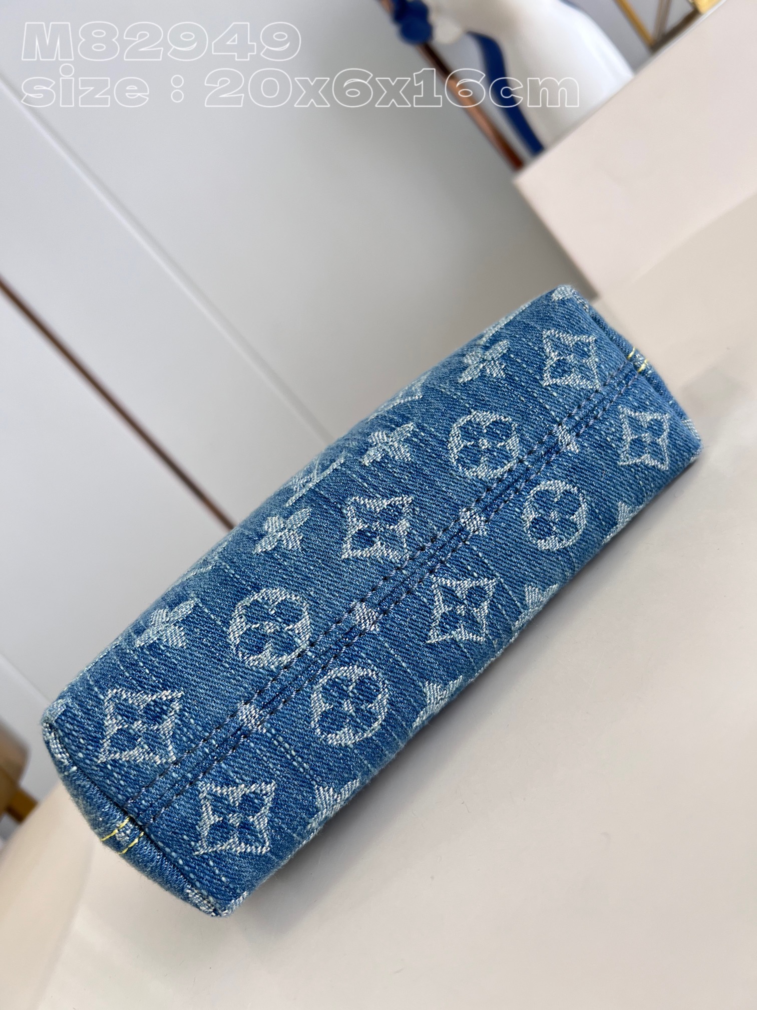 LsVttn M82949 Hills Pochette bag 20cm