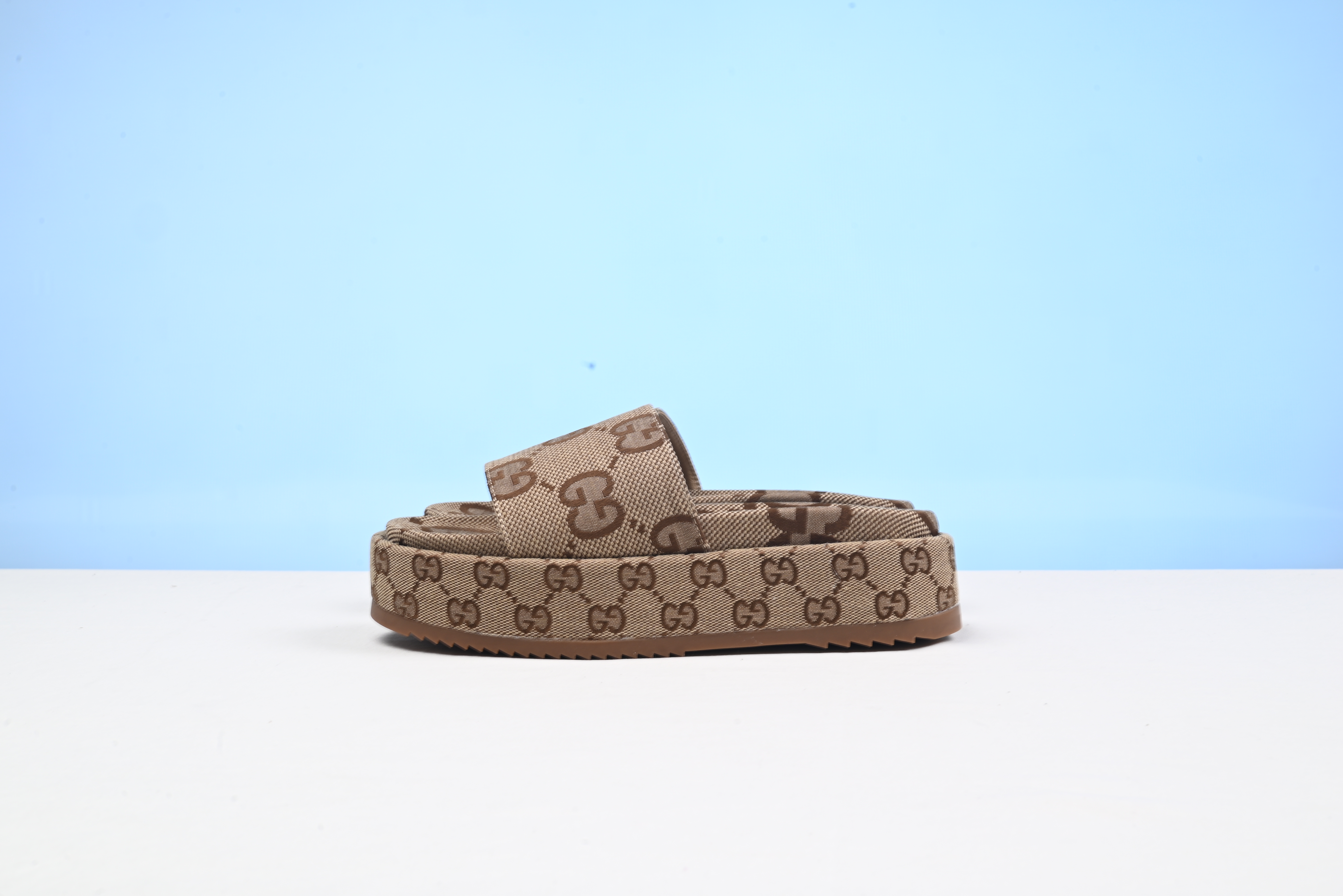 Guccii1 slippers 1