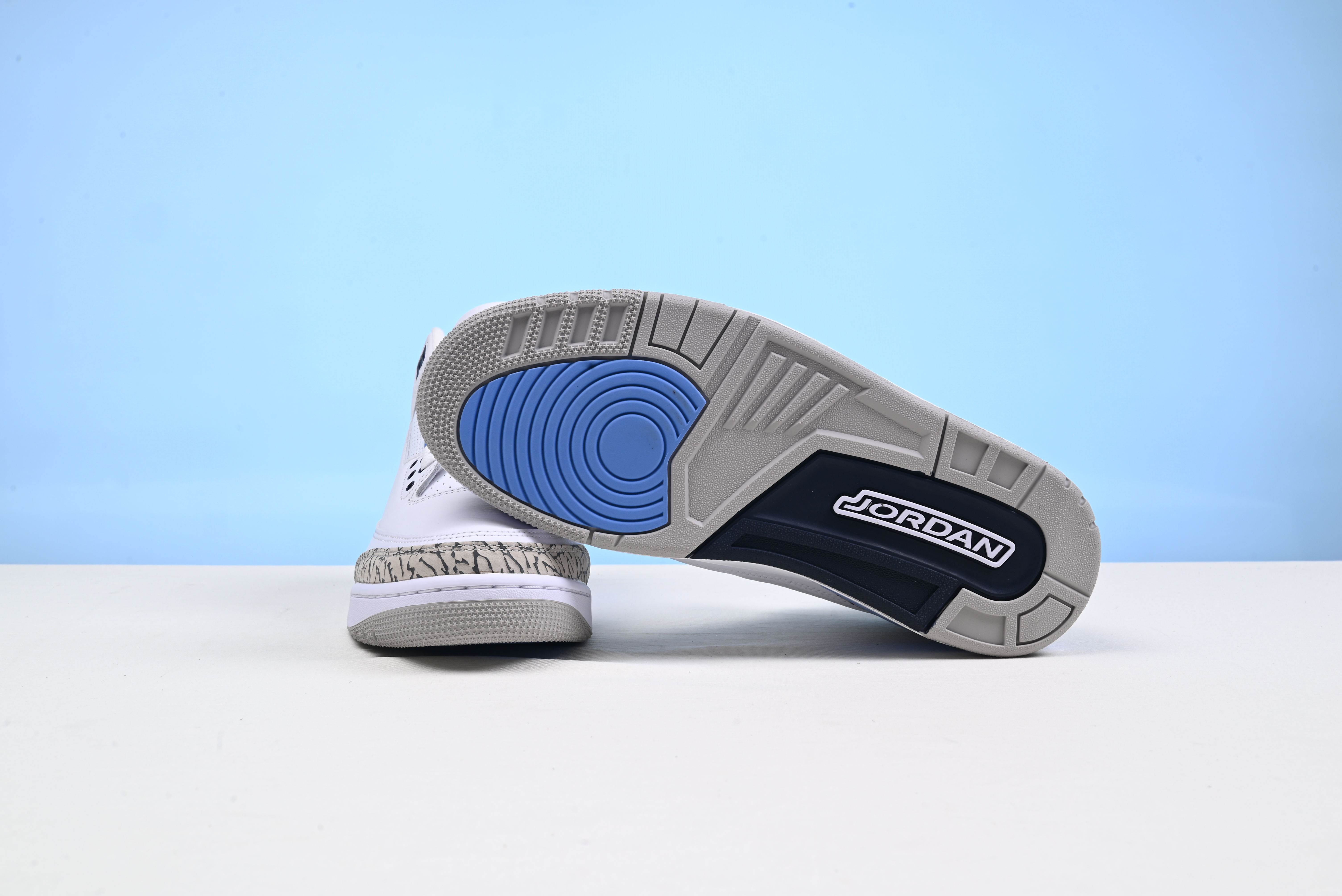 Jordan 3 Retro UNC PE MNJDLS850LN3
