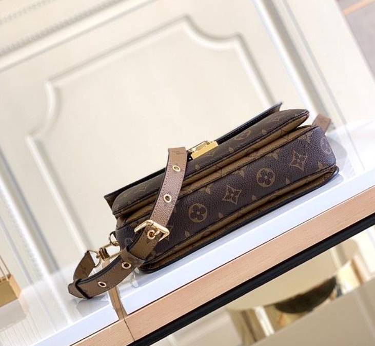 LsVttn Pochette Metis Monogram Reverse- M44876 25cm