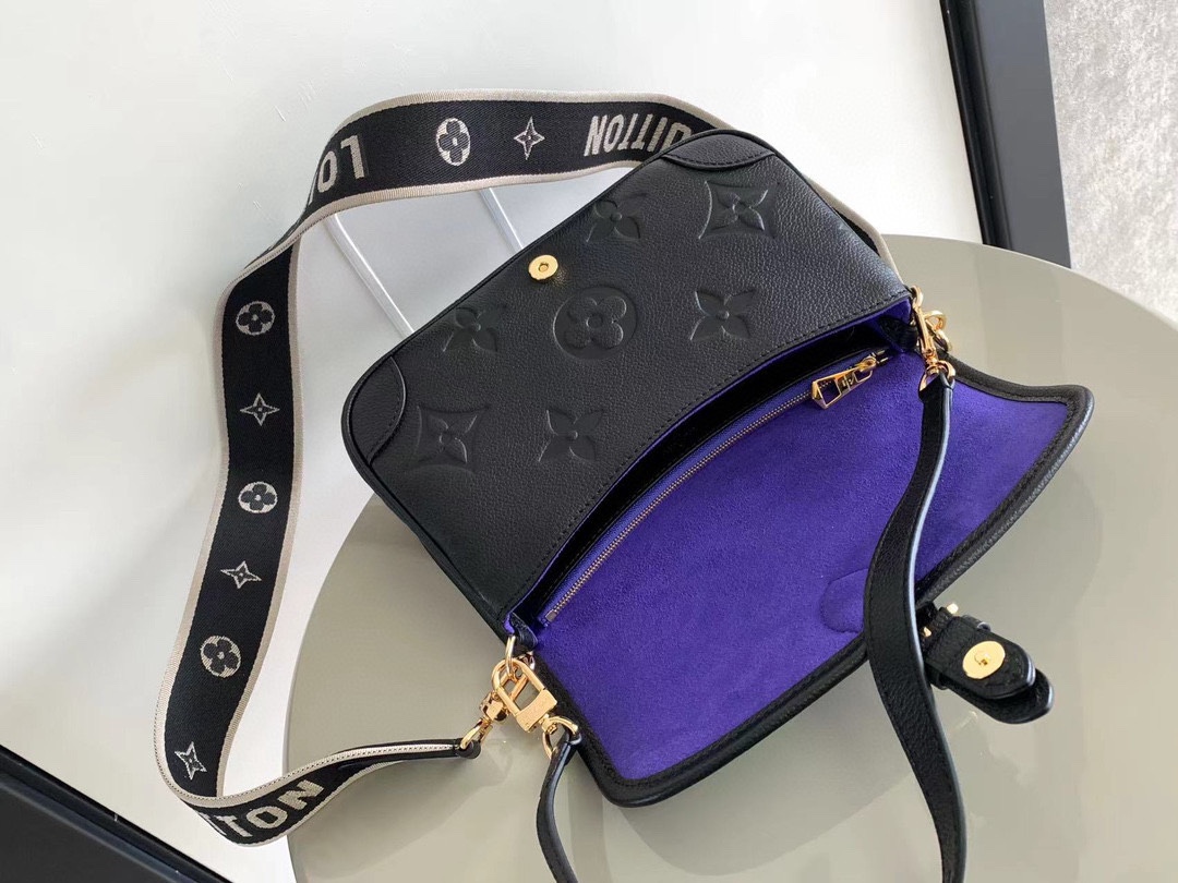 LsVttn Bag 62123194 black 23cm