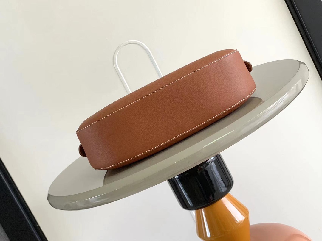 LsVttn Bag 59123173 3colors 26cm