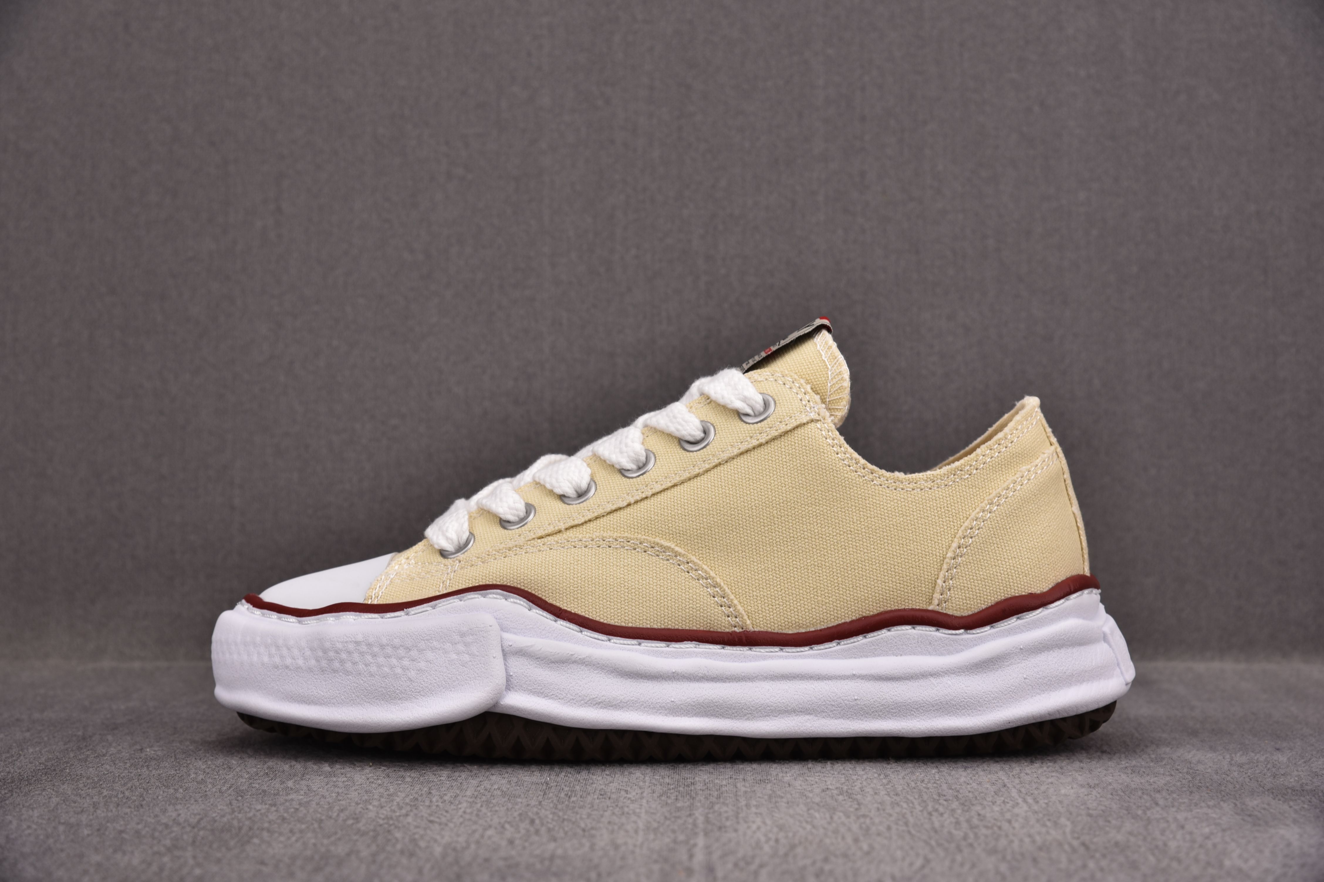 Mais0n Mihara Yasuhir0 yellow