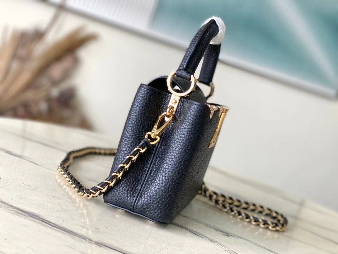 LsVttn Bag 126123319 21cm black