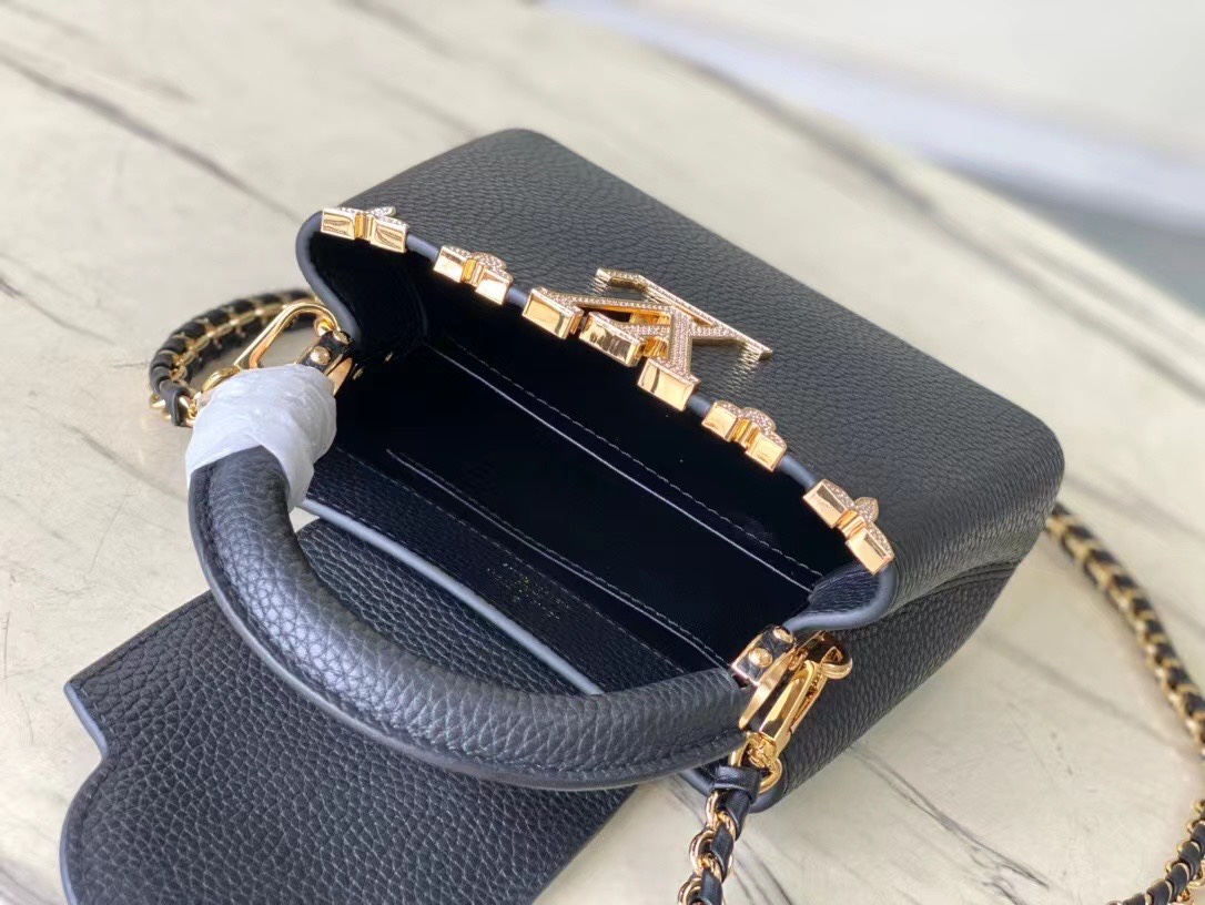 LsVttn Bag 126123319 21cm black