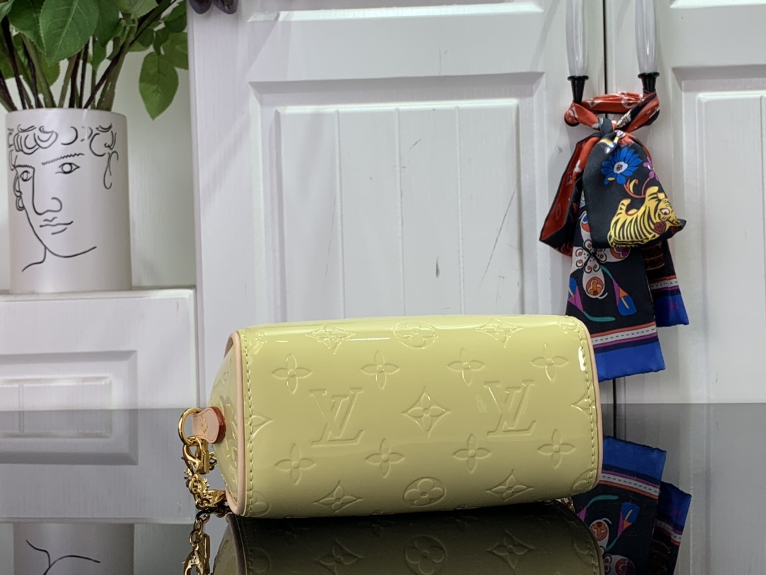 LsVttn Bag 63123202yellow 16cm