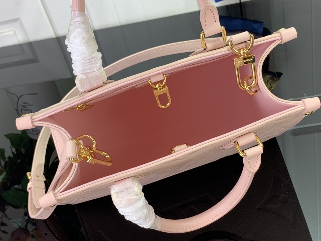 LsVttn Bag83123218 25cm