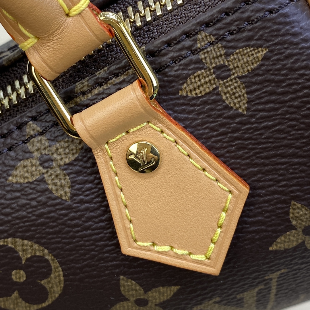 LsVttn Bag 50123142 16cm