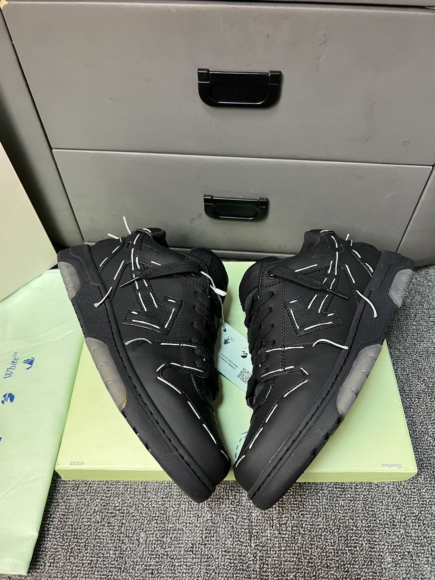 OFF-WHITE sneaker white and black828253