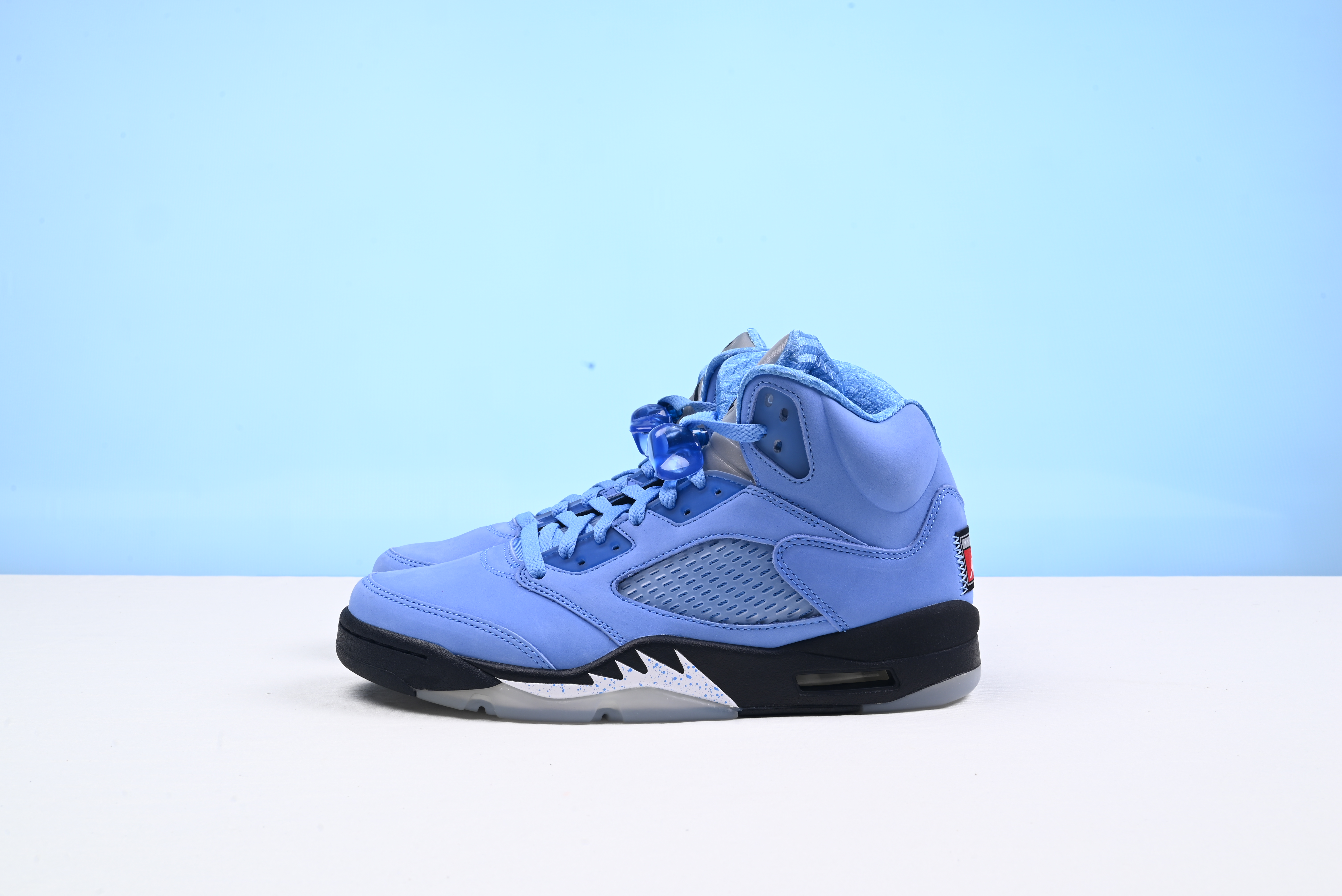 Nike Air Jordan 5 UNC DV1310-401