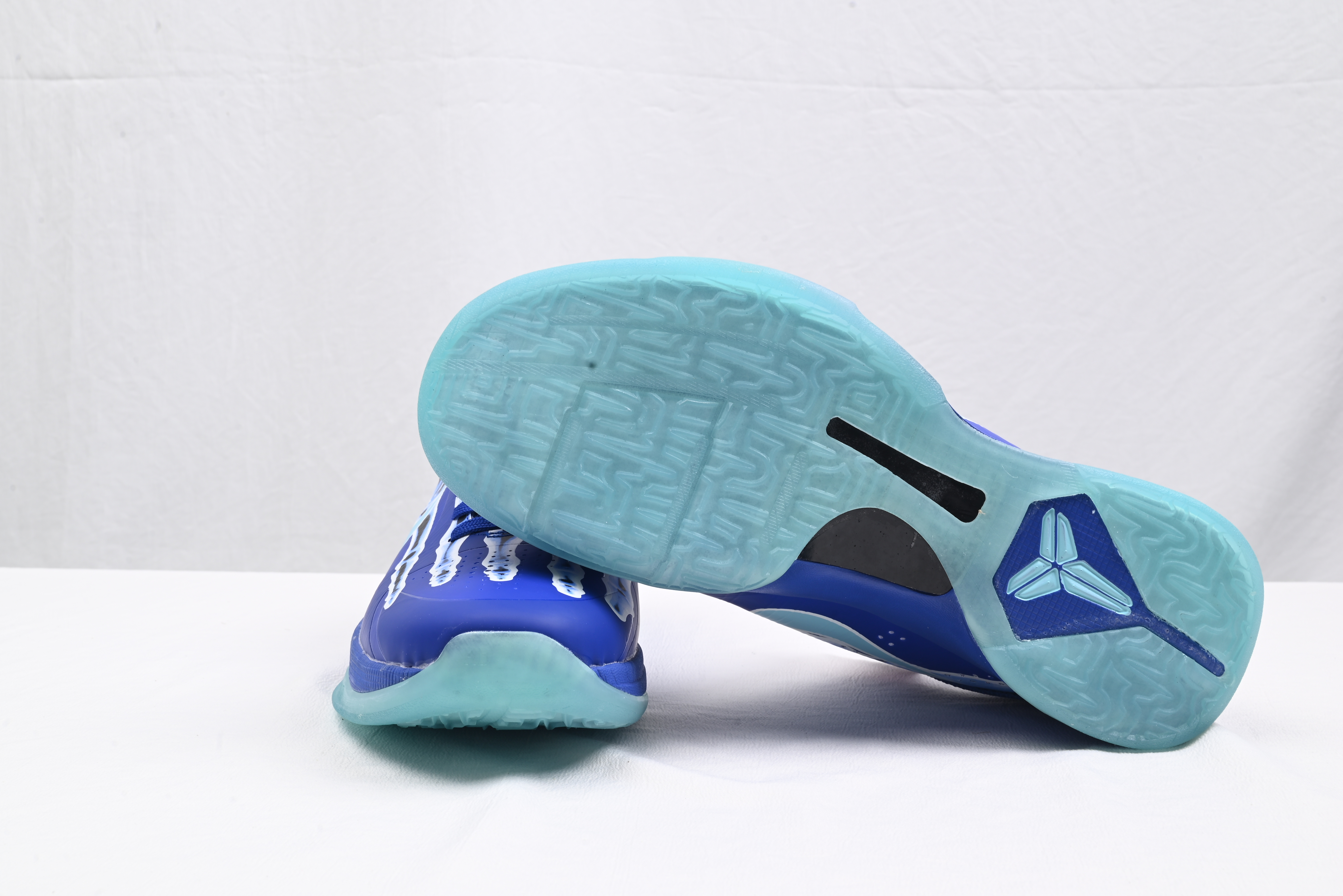 Nike Kobe 5 Protro X-Ray HJ4303-400