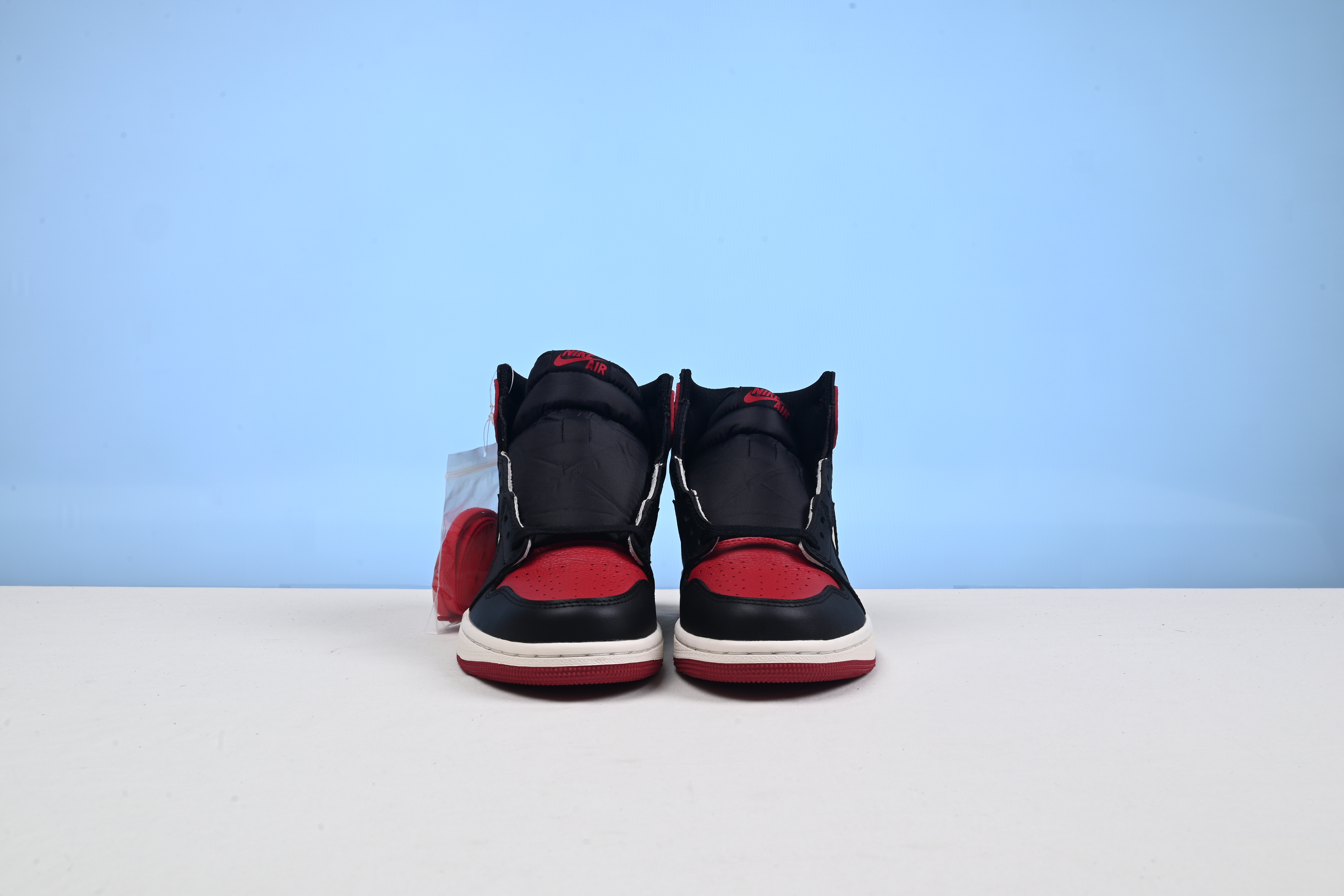 Air Jordan 1 Retro High Bred Toe 555088-610