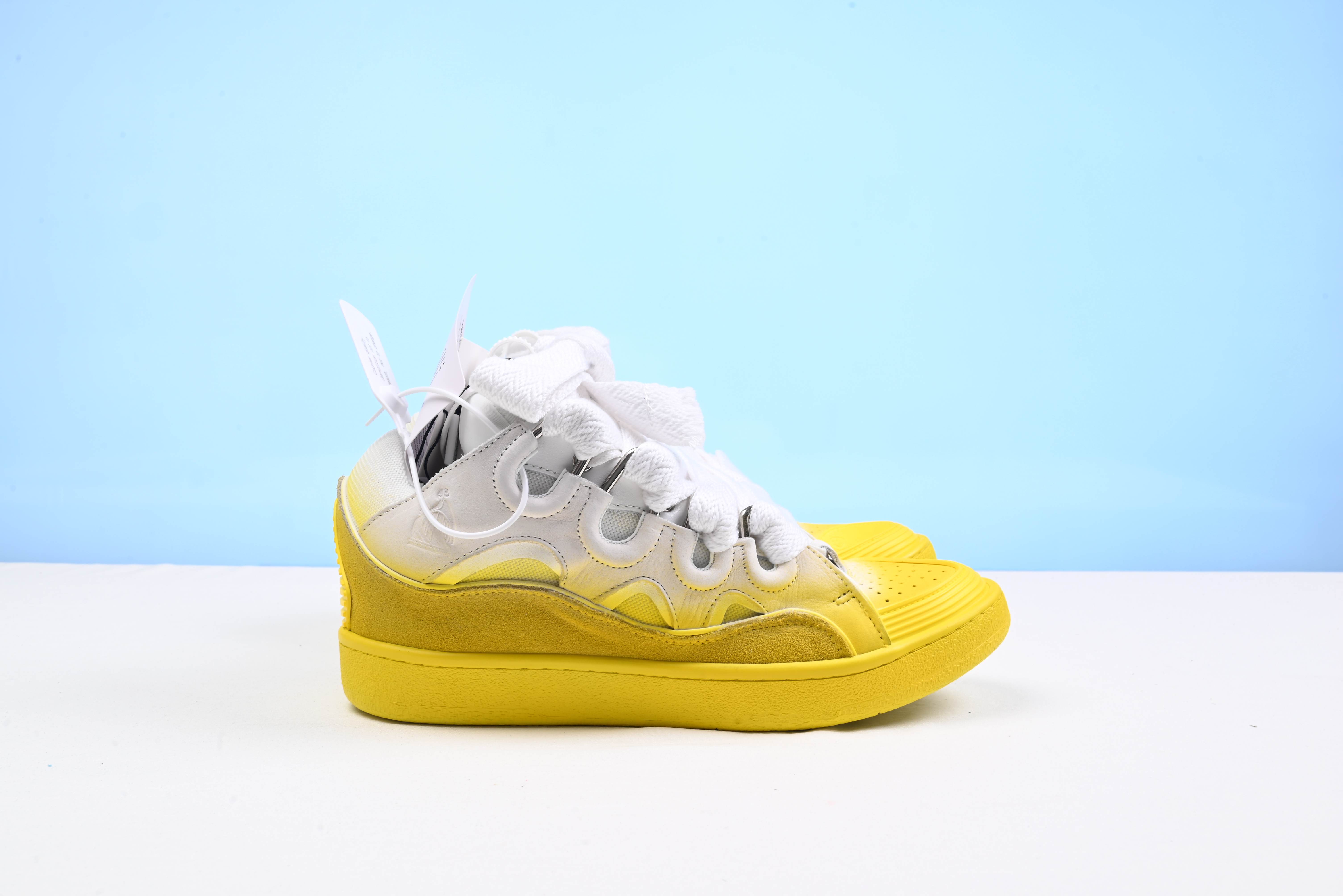 lnvn curb sneaker shoes