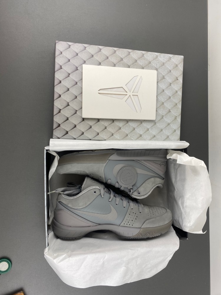 Nike Kobe 4 Black Mamba Collection Fade to Black869450-005