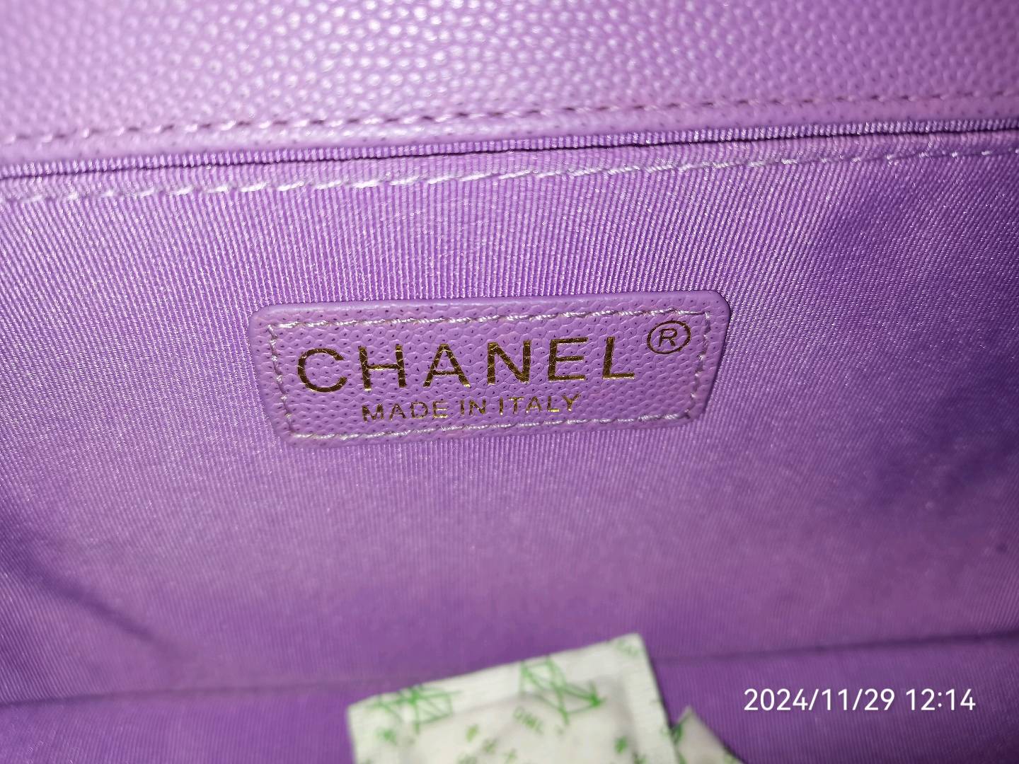 Channe1 Caviar Quilted Medium Boy Flap Purple 24.5cm