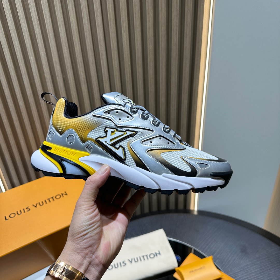 LV sneaker 2025011001