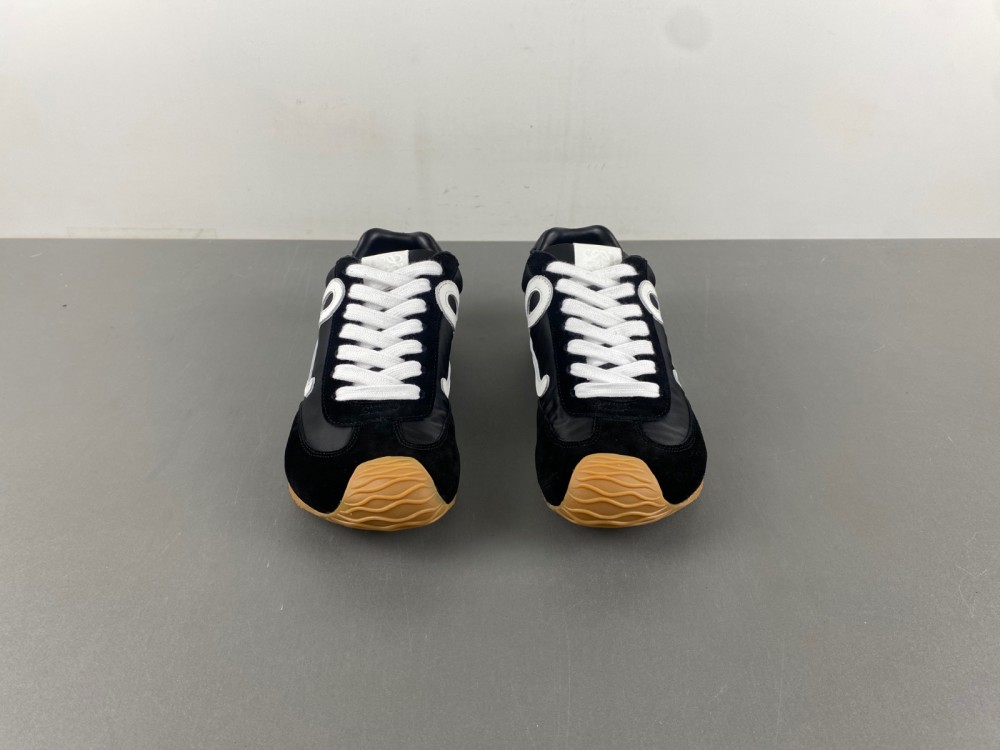 Ballet Runner “Black White” LLBR282X01