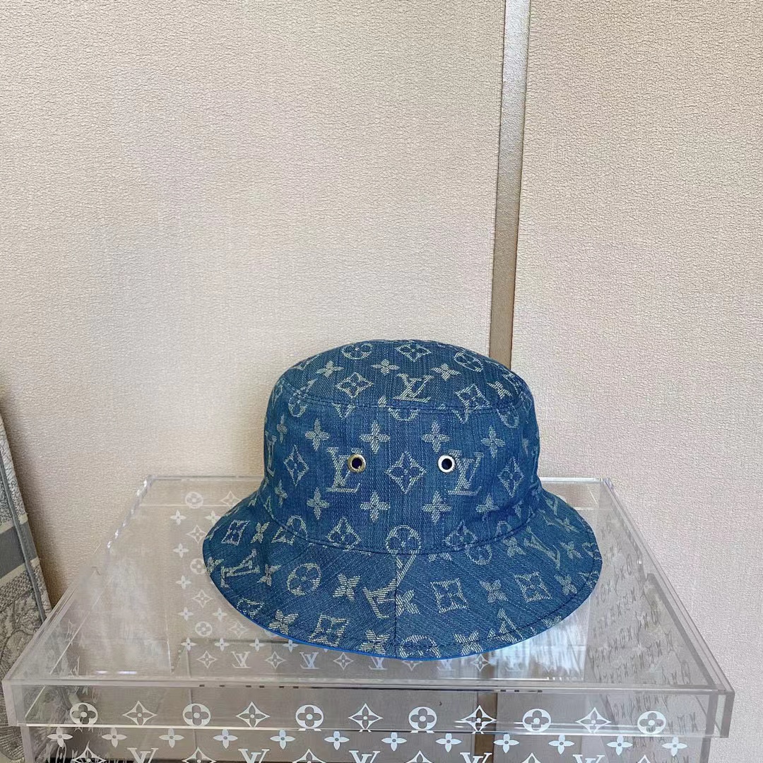 LV BUCKET HAT