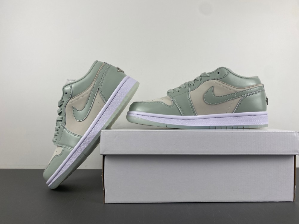 Air Jordan 1 Low green HF4078-100