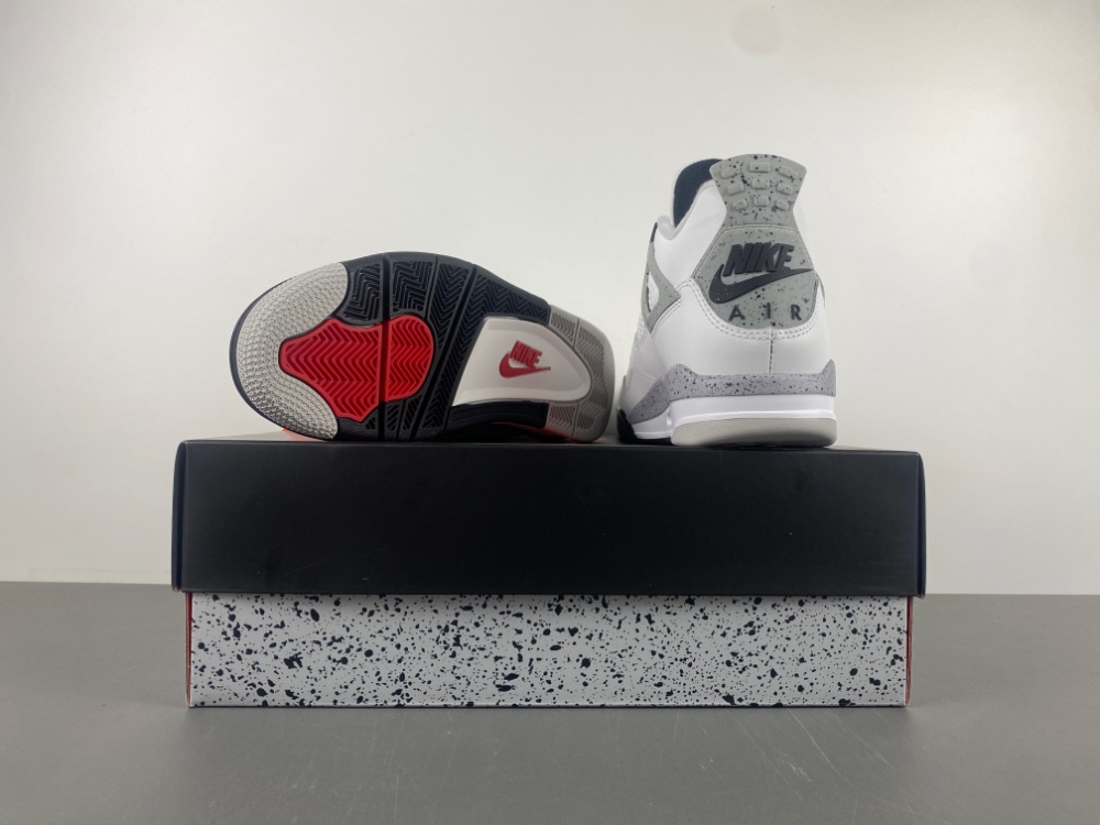 Air Jordan 4 “White Cement”(2025)FV5029-100