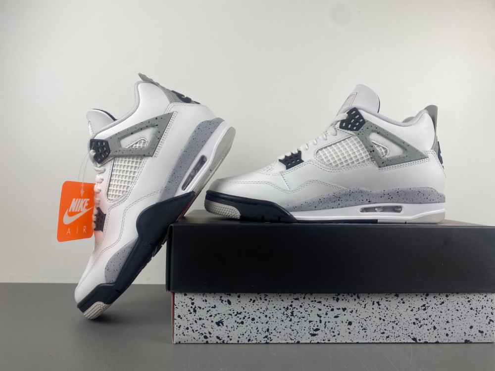 Air Jordan 4 “White Cement”(2025)FV5029-100