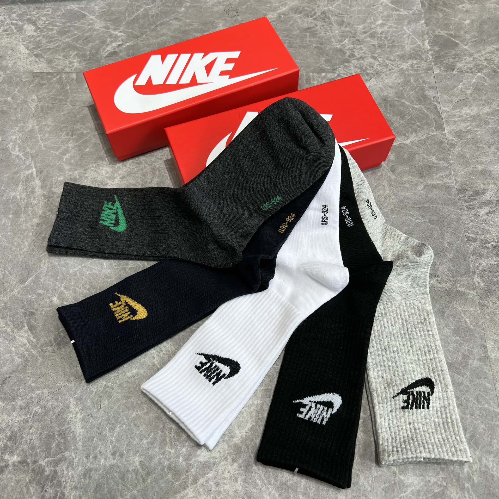 Nike Socks 5 pieces per box 01
