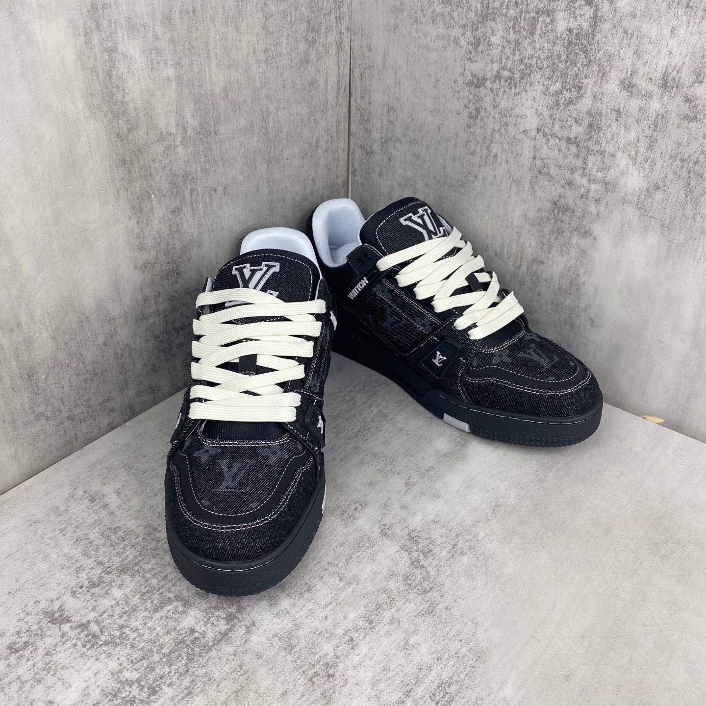 LsVttn Trainer blake shoes