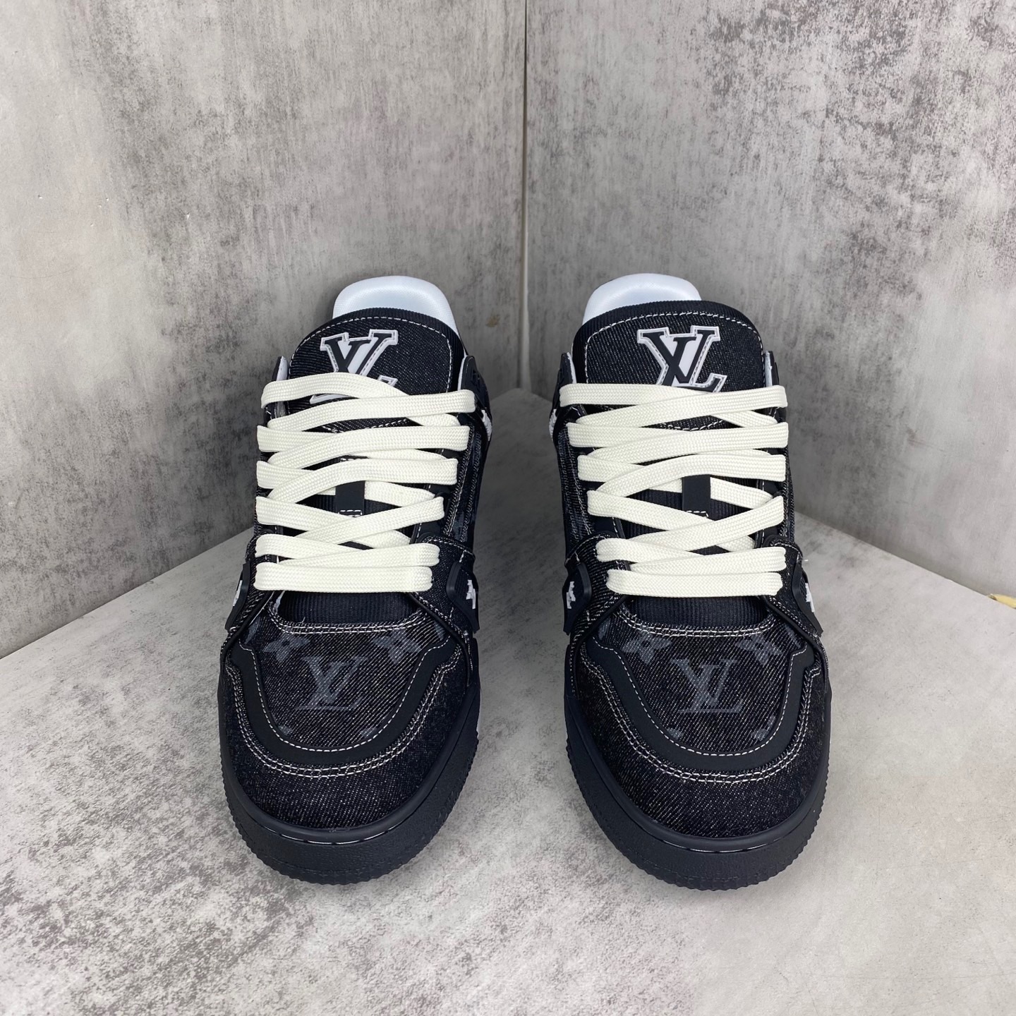 LsVttn Trainer blake shoes