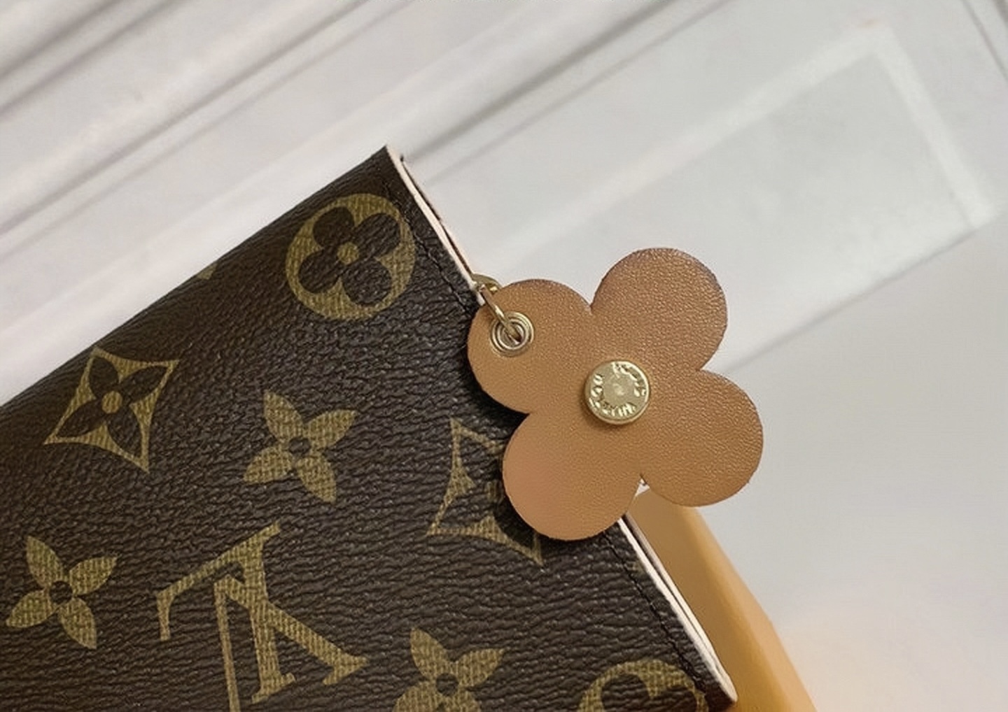 LV wallet