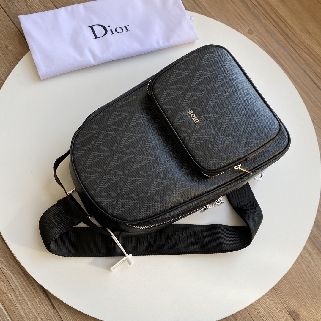 Dior Men Bags 35123116 (21×32×10cm)