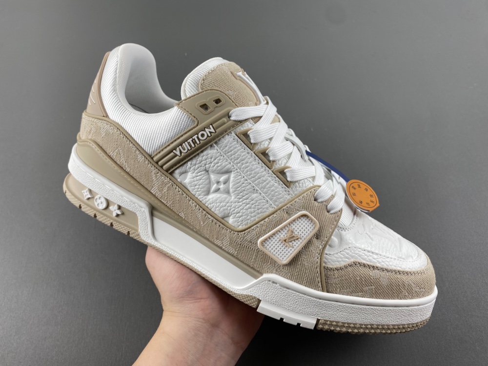 Louis Vuitton LV trainer White tea
