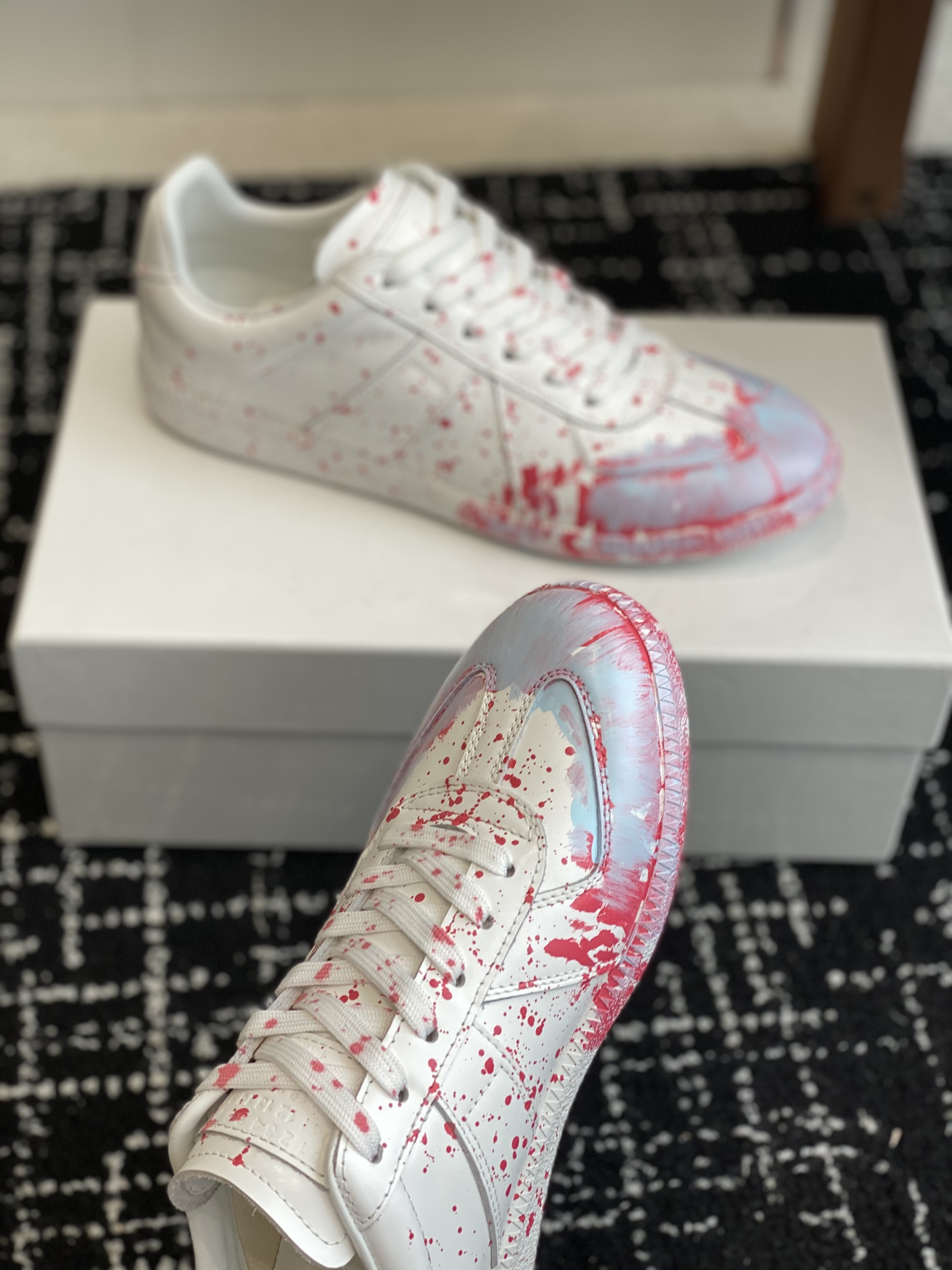 Maison Margiela Replica white and red sneaker
