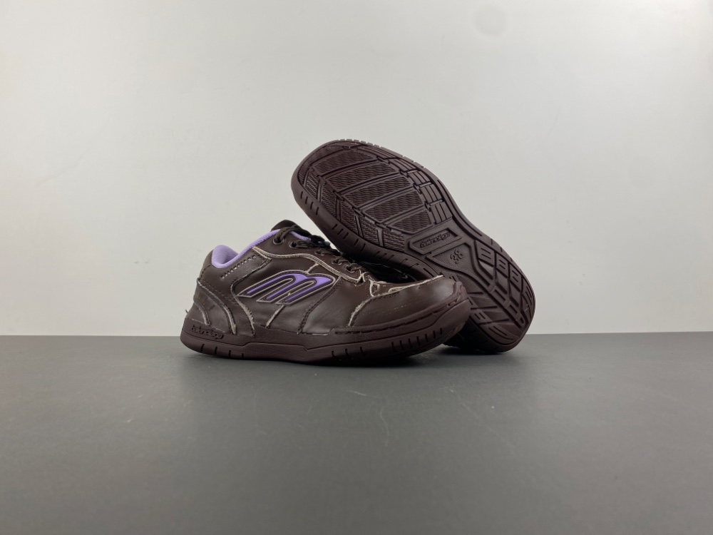 Balenciaga 18 Hamptons Worn-Out 841763 WCURS 2050