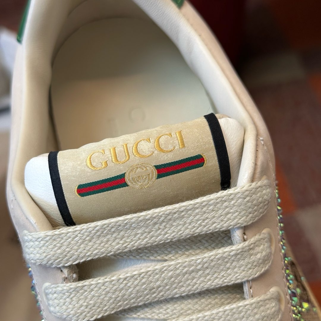 Gucci shoes 08