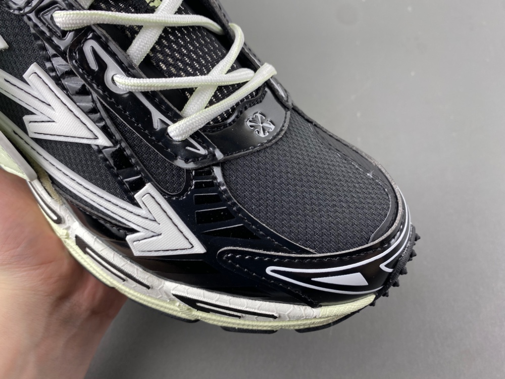 OFF-WHITE BE RIGHT BACK 02