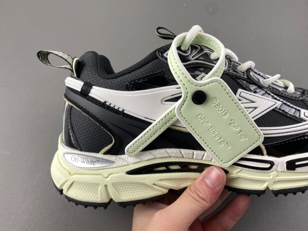 OFF-WHITE BE RIGHT BACK 02