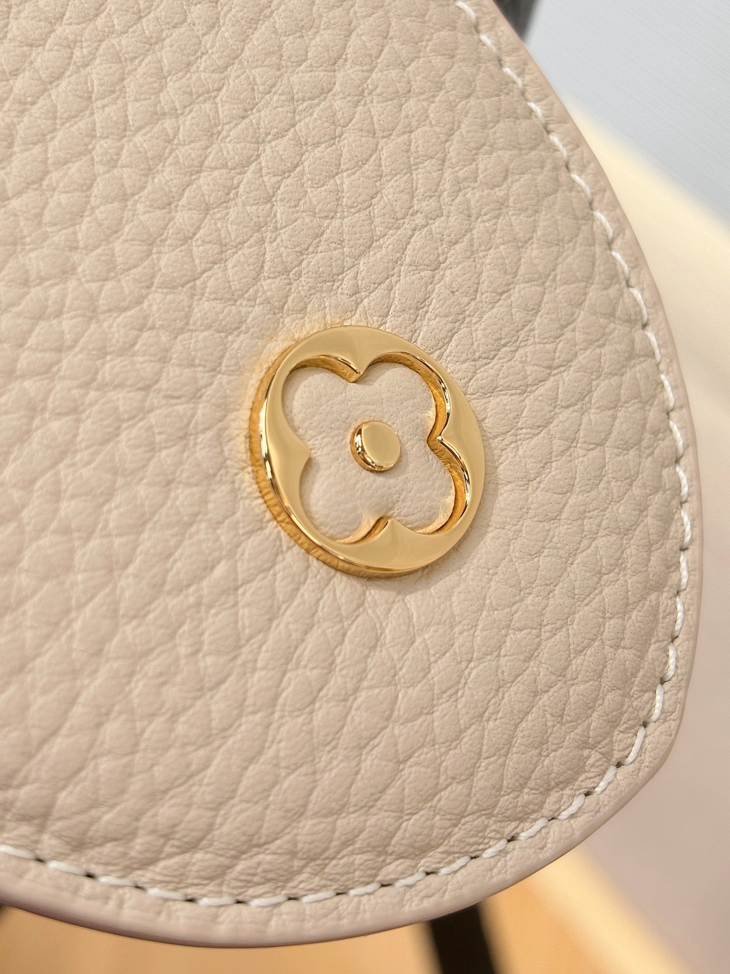 LV Capucines bag 31.5*20*11CM