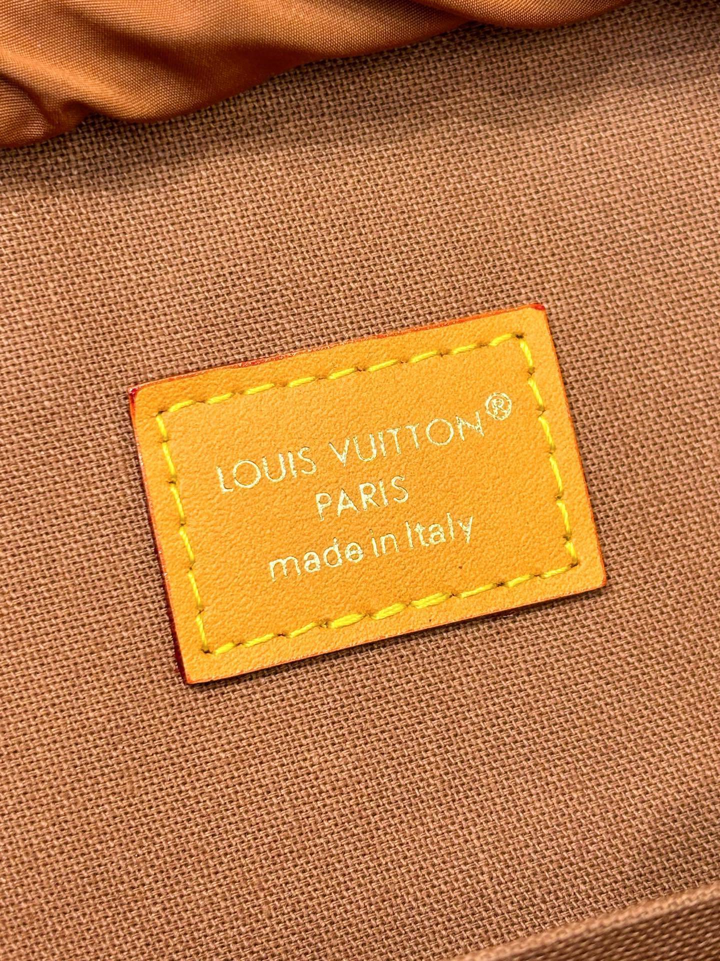 LV Crossbody bag 40*34*17CM