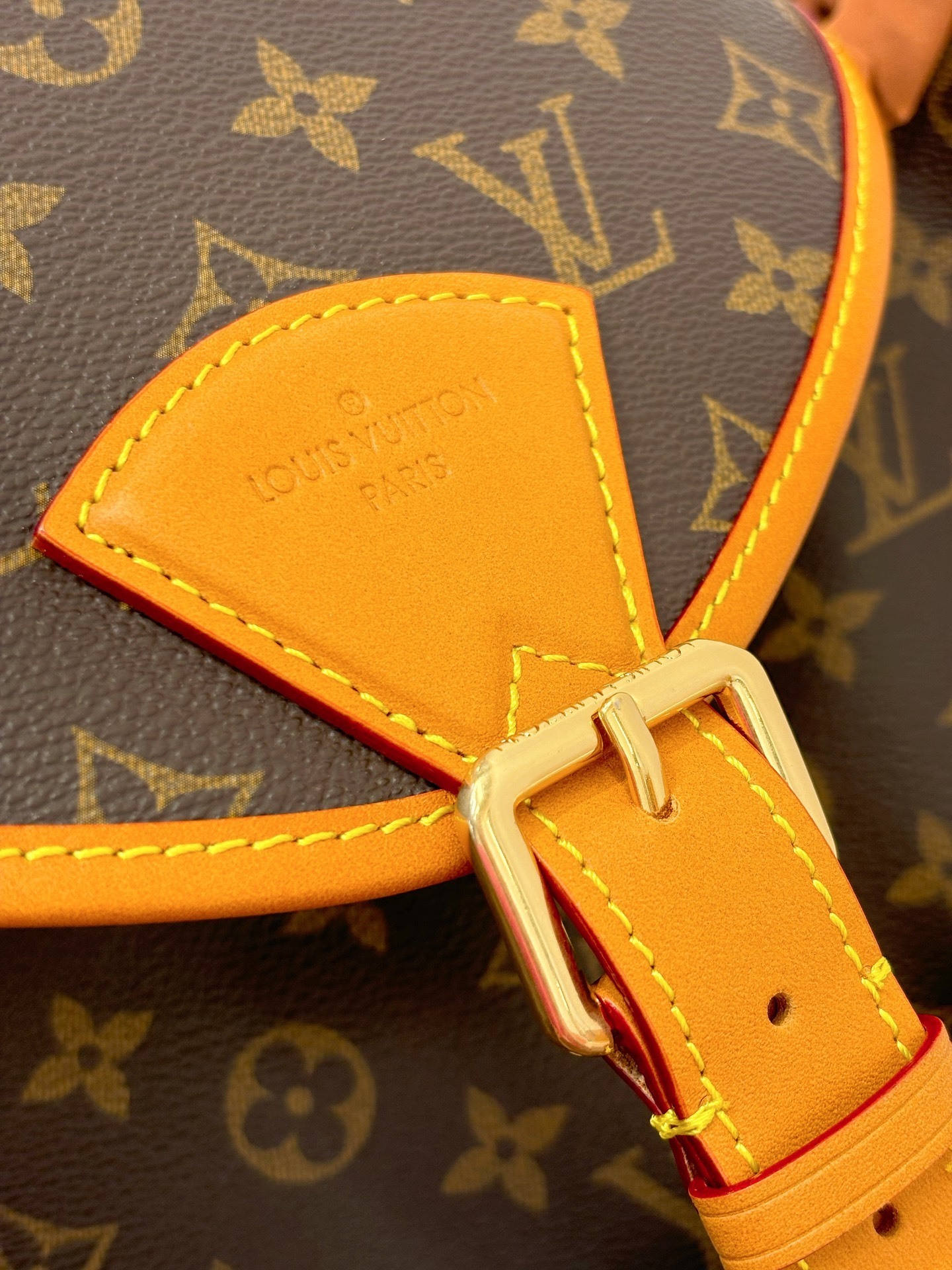 LV Crossbody bag 40*34*17CM