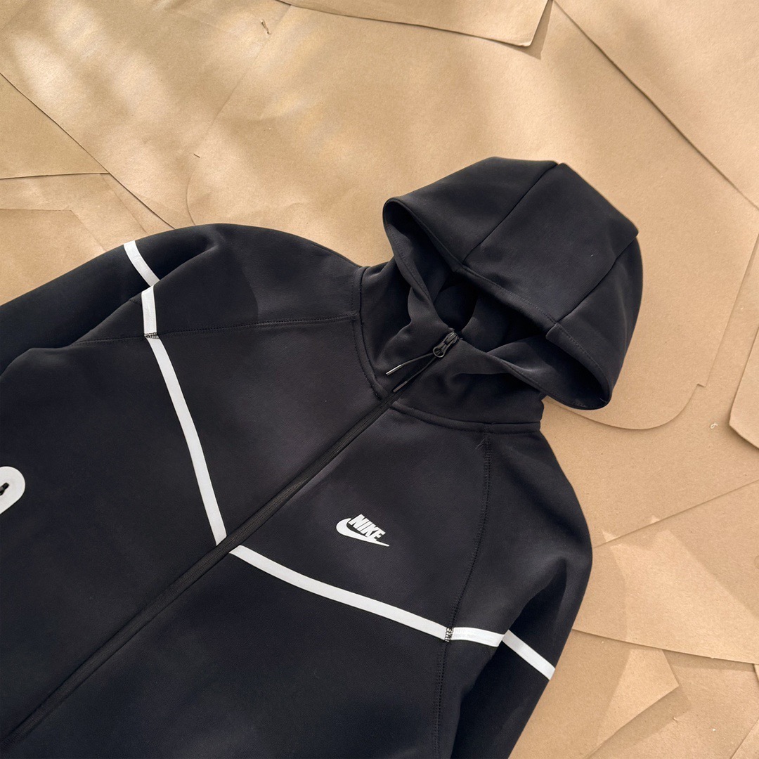 Nike tech black Hoodie