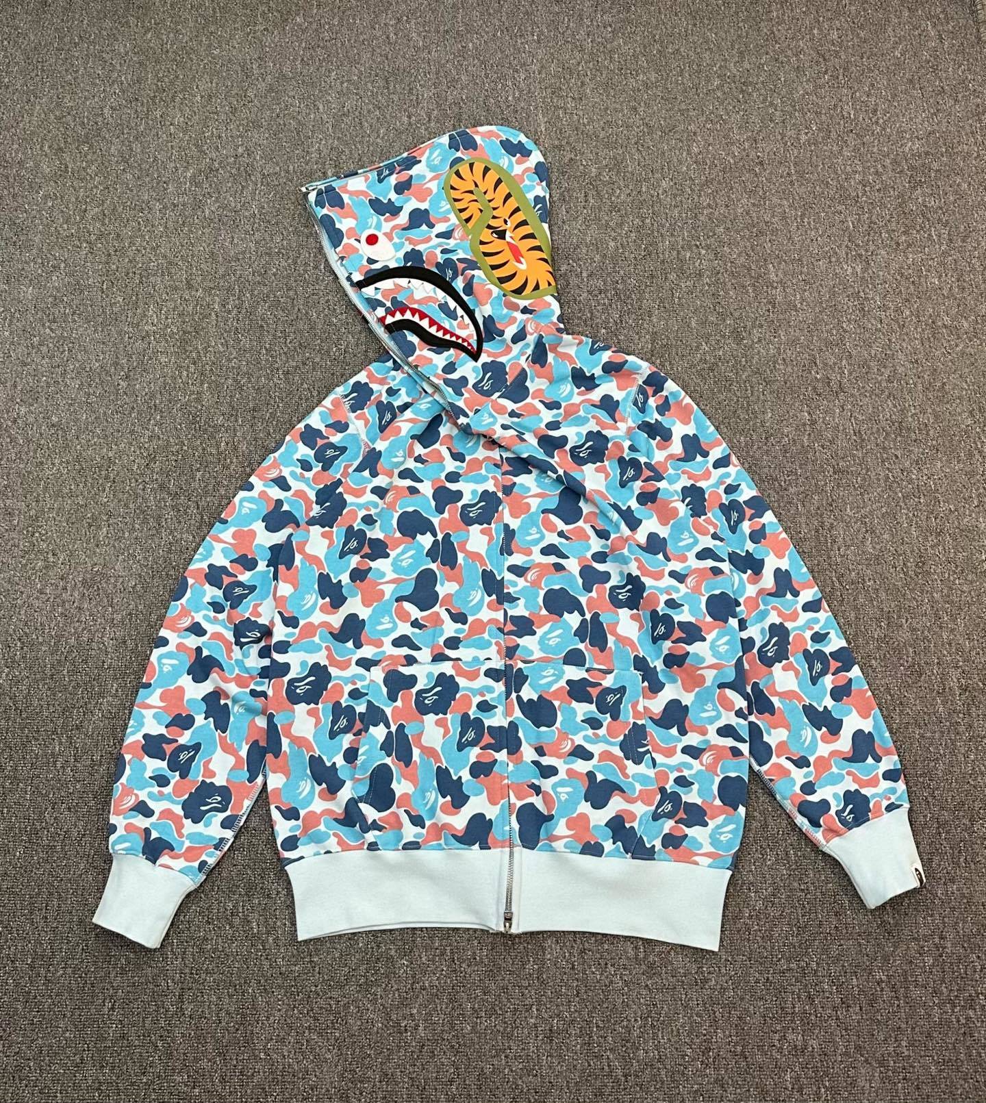 Bape Hoodie 08