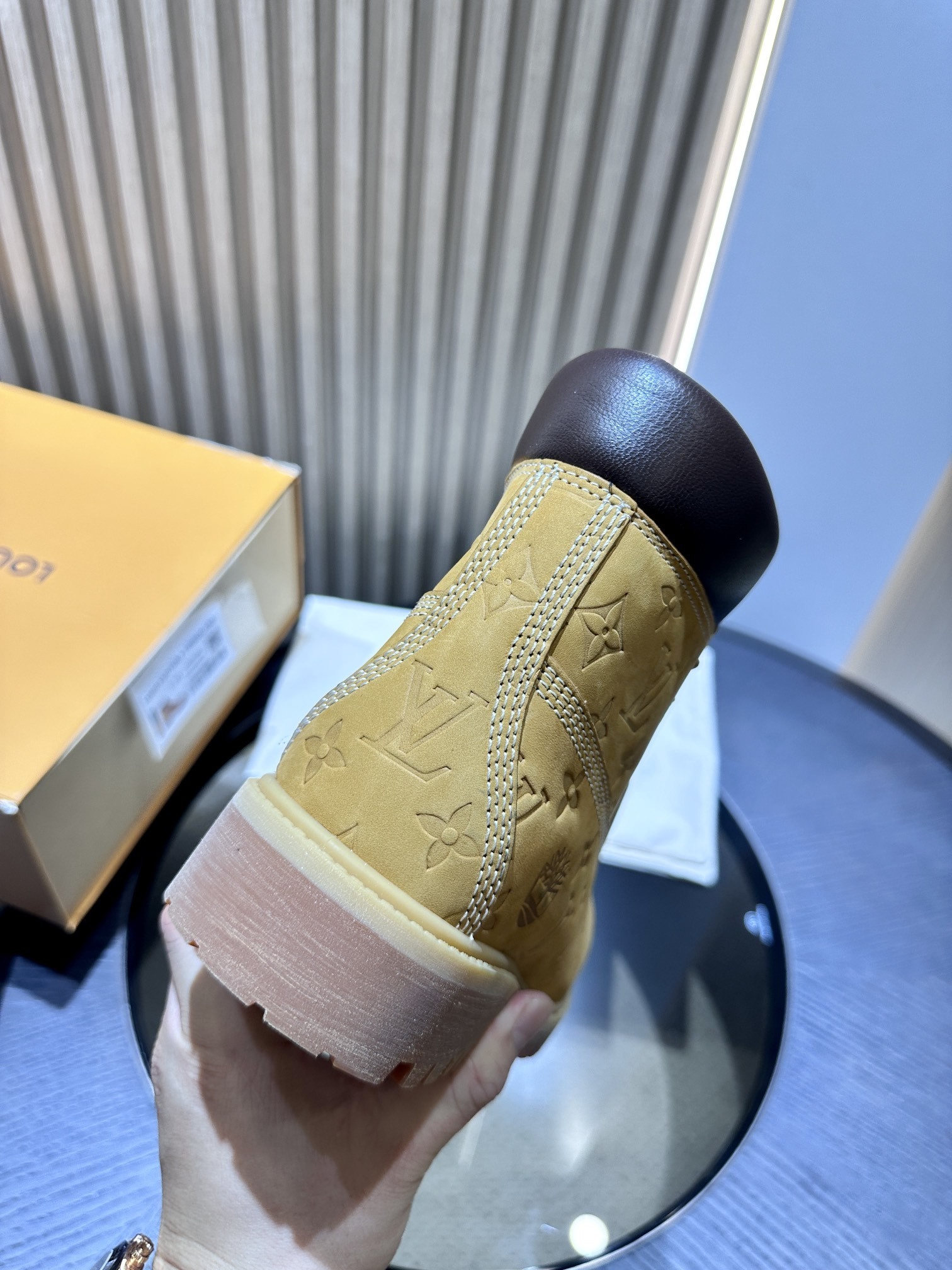 LV boots 04