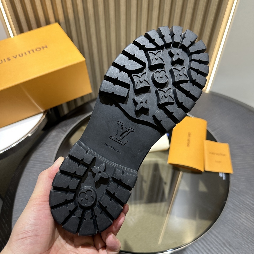 LV boots 05