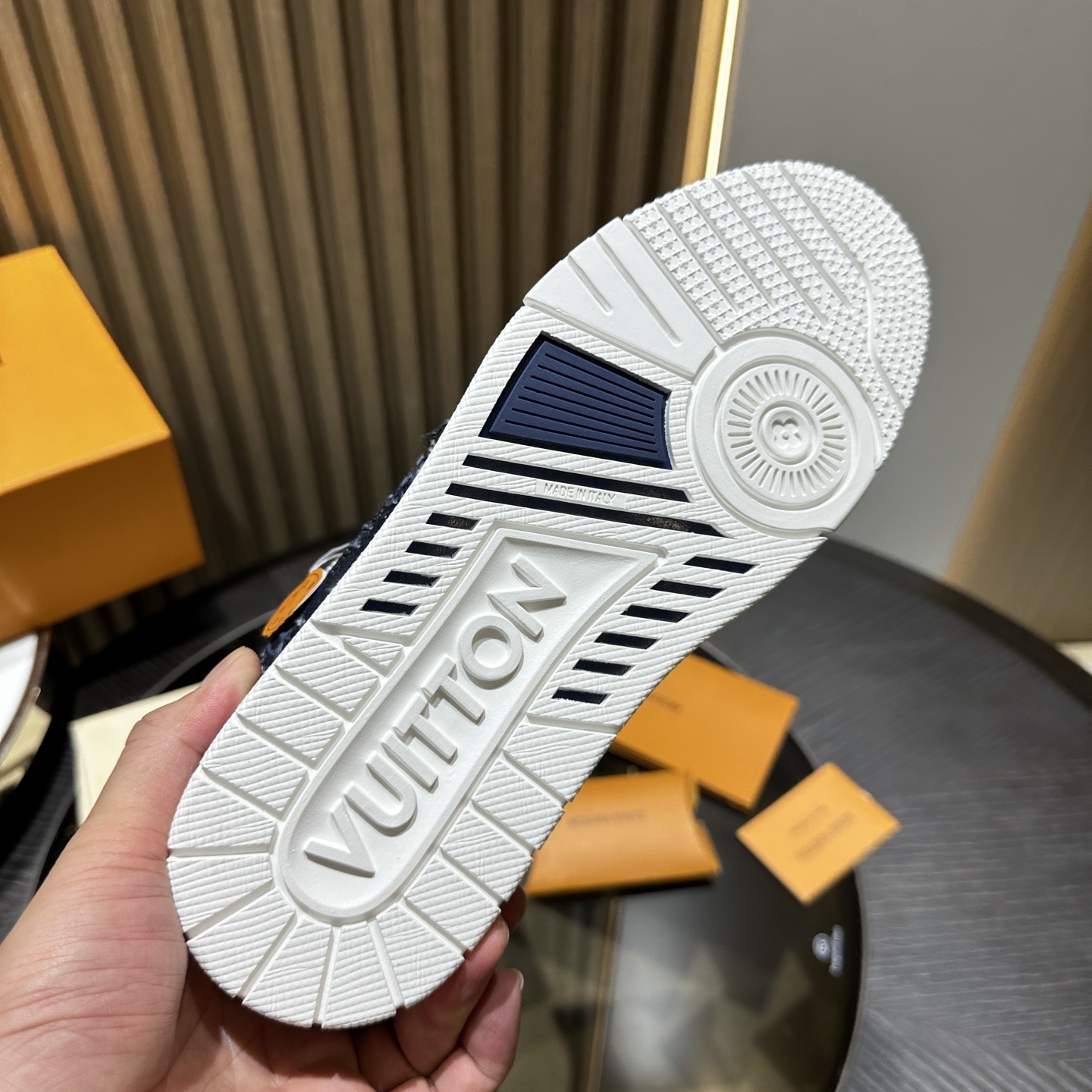 Louis Vuitton LV trainer sneaker 02