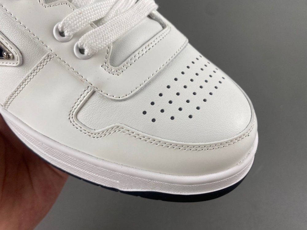 Prada sneaker white