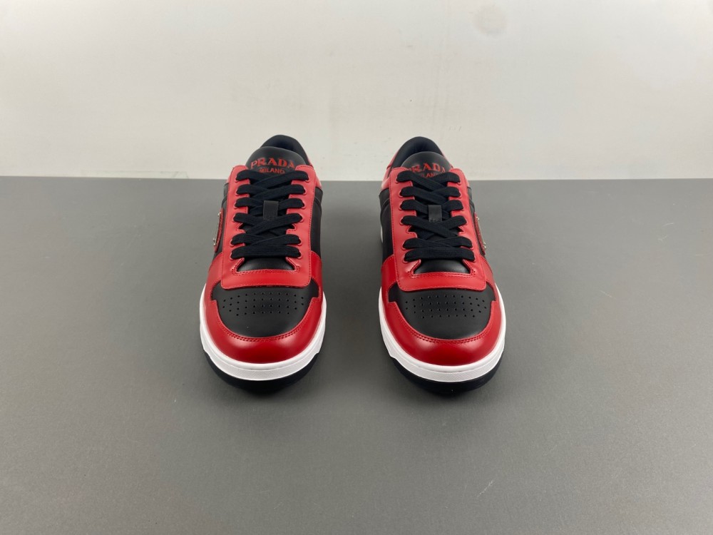 Prada sneaker red