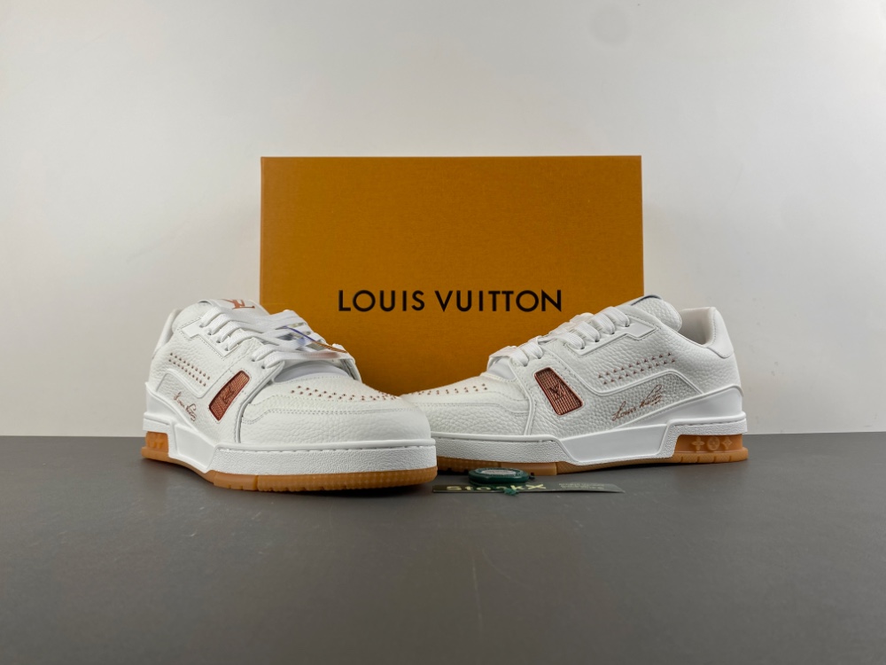 Louis Vuitton LV trainer sneaker 07