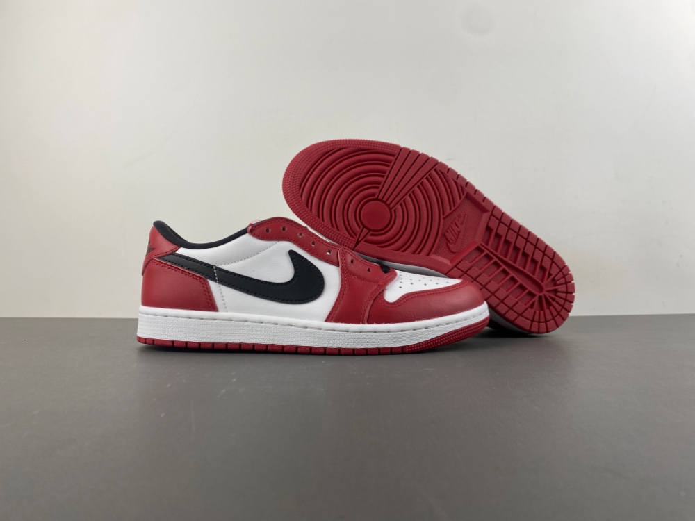 Air Jordan 1 Low OG “Chicago” HQ6998-600